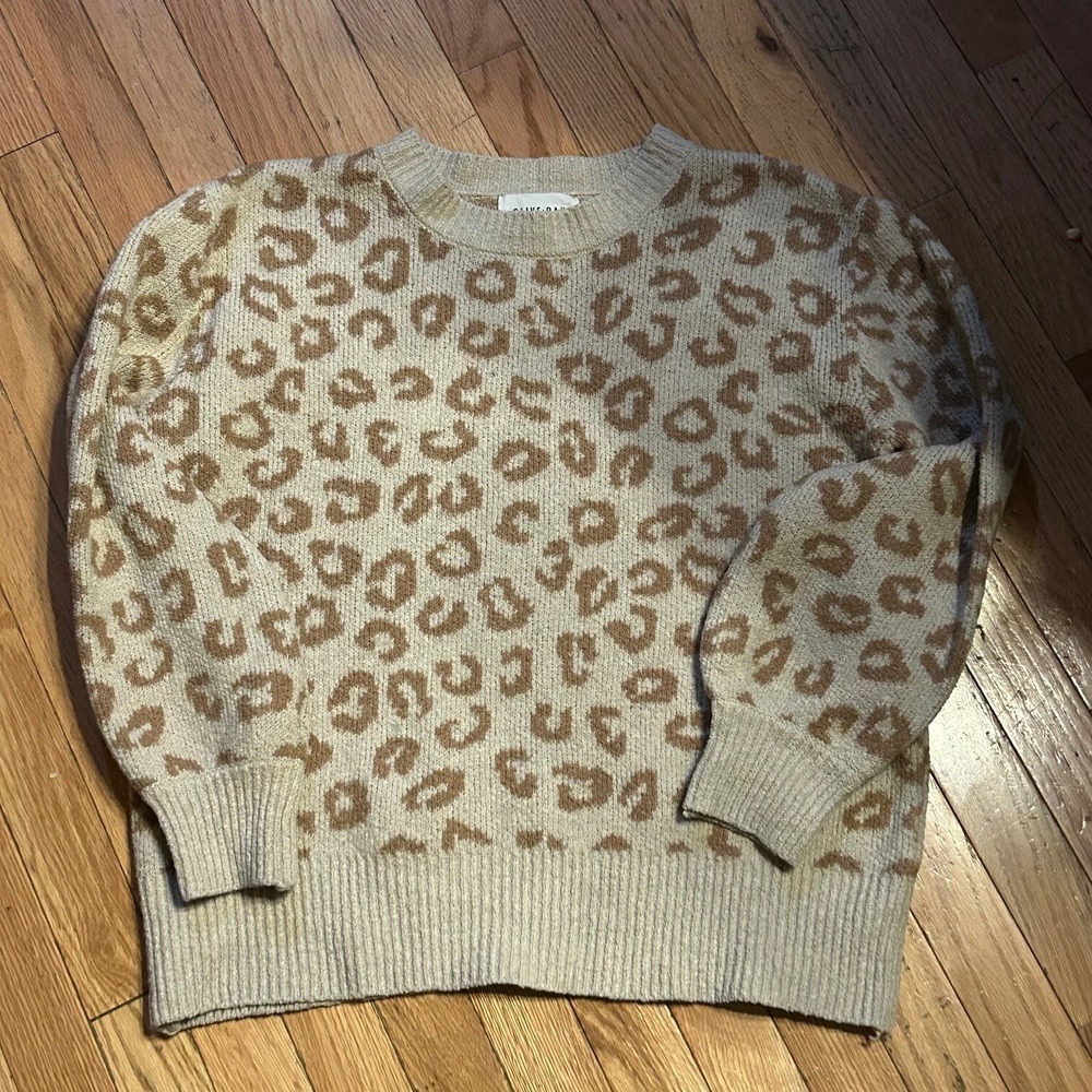 Olive and Oak Tan and Brown Leopard Print Crew Neck Sweater Size Large T28-1